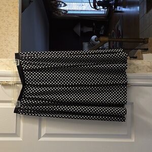 Black skirt with white and black pattern